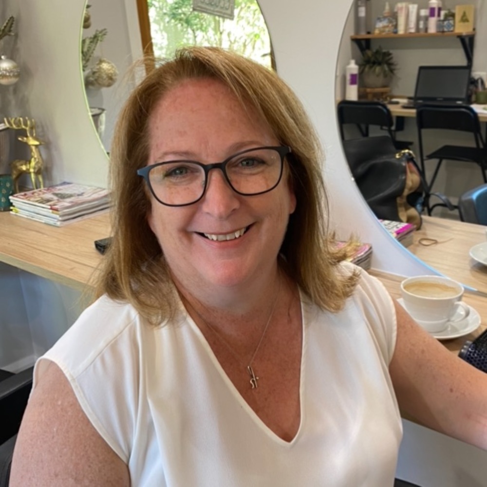 Meet your Posher, Helen